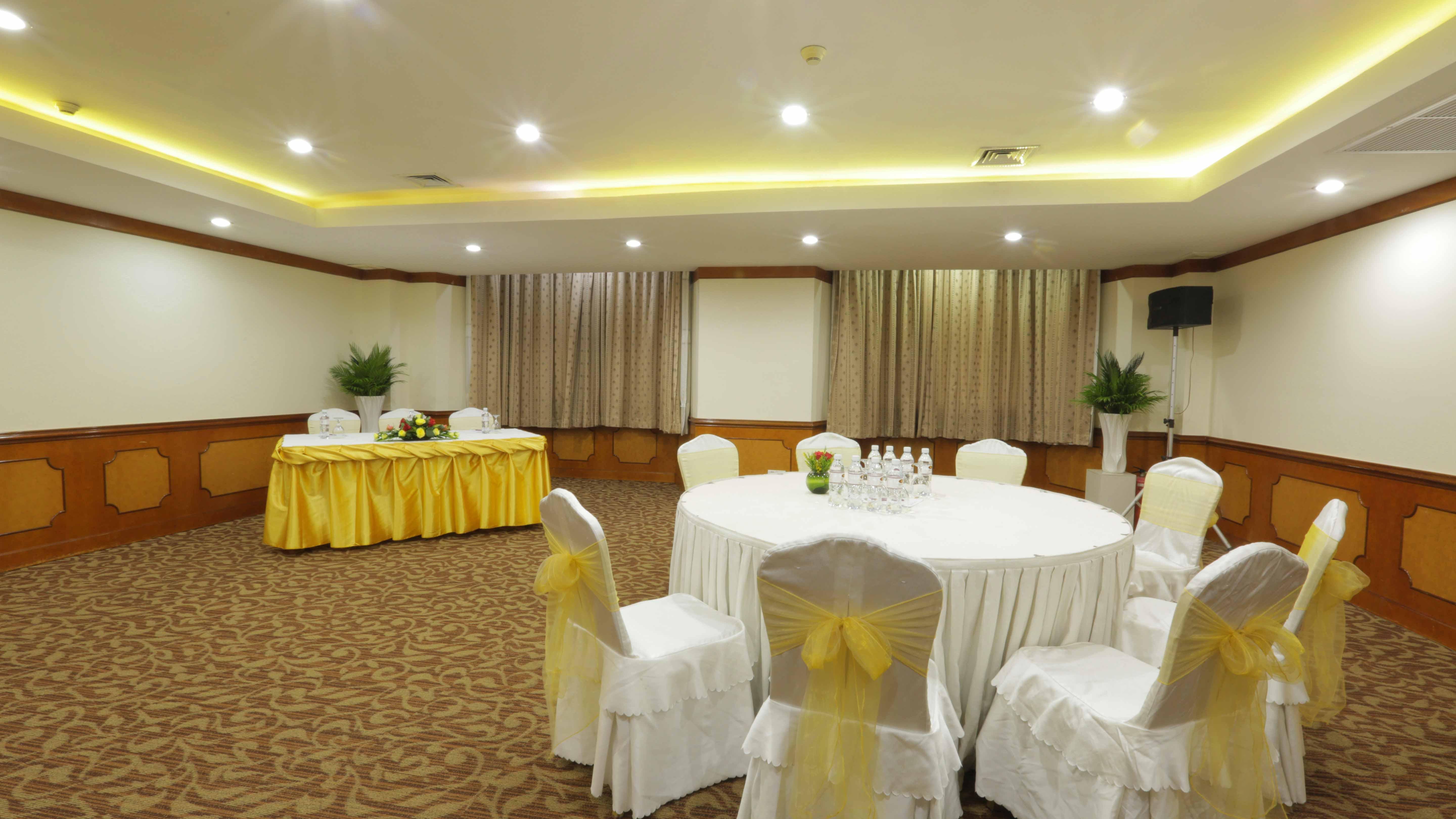 โรงแรมพนมเปญ ภายนอก รูปภาพ