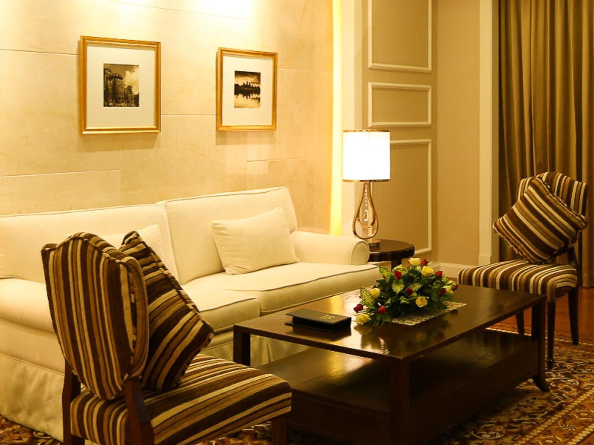 โรงแรมพนมเปญ ภายนอก รูปภาพ